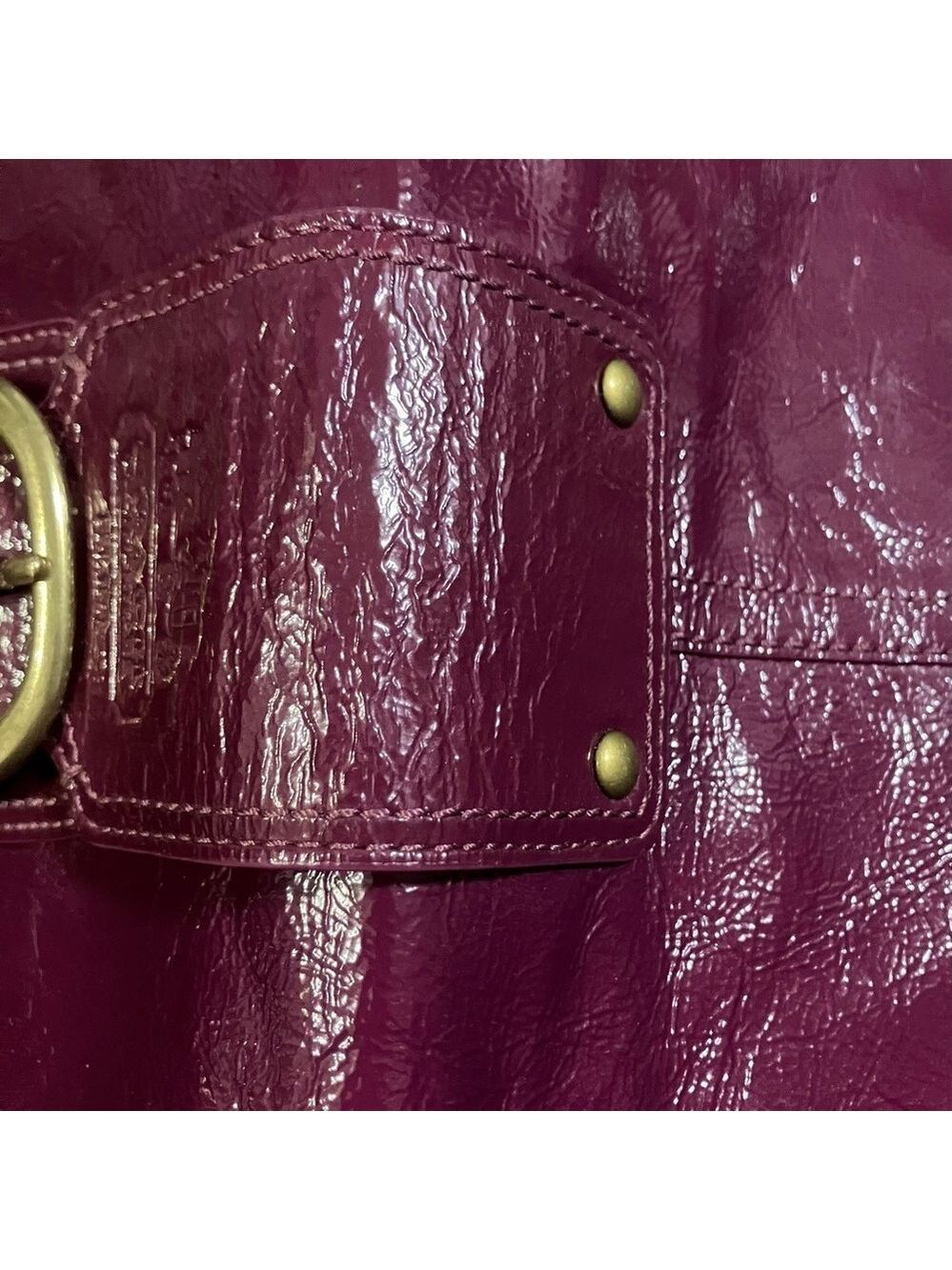 Coach Patent Leather Wristlet Wallet Plum Turnlock - Picture 6 of 9